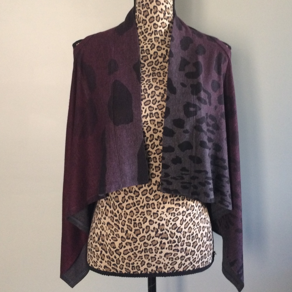 Go Couture Shawl Open Front Racerback Small